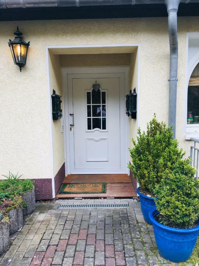 Ferienwohnung Am Nuerburgring/Wintersport Arft Acht Exterior photo